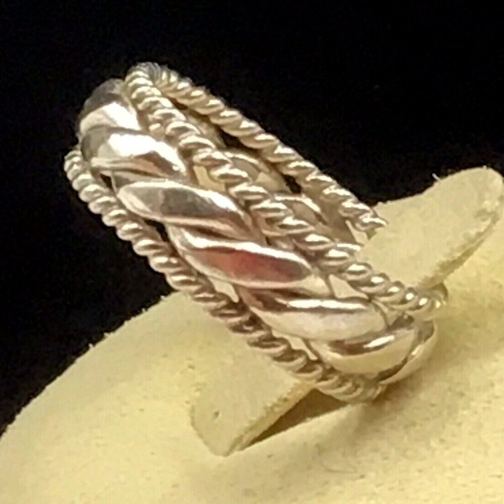 Sterling Silver Band Ring 5.3 Gms Size 6.5